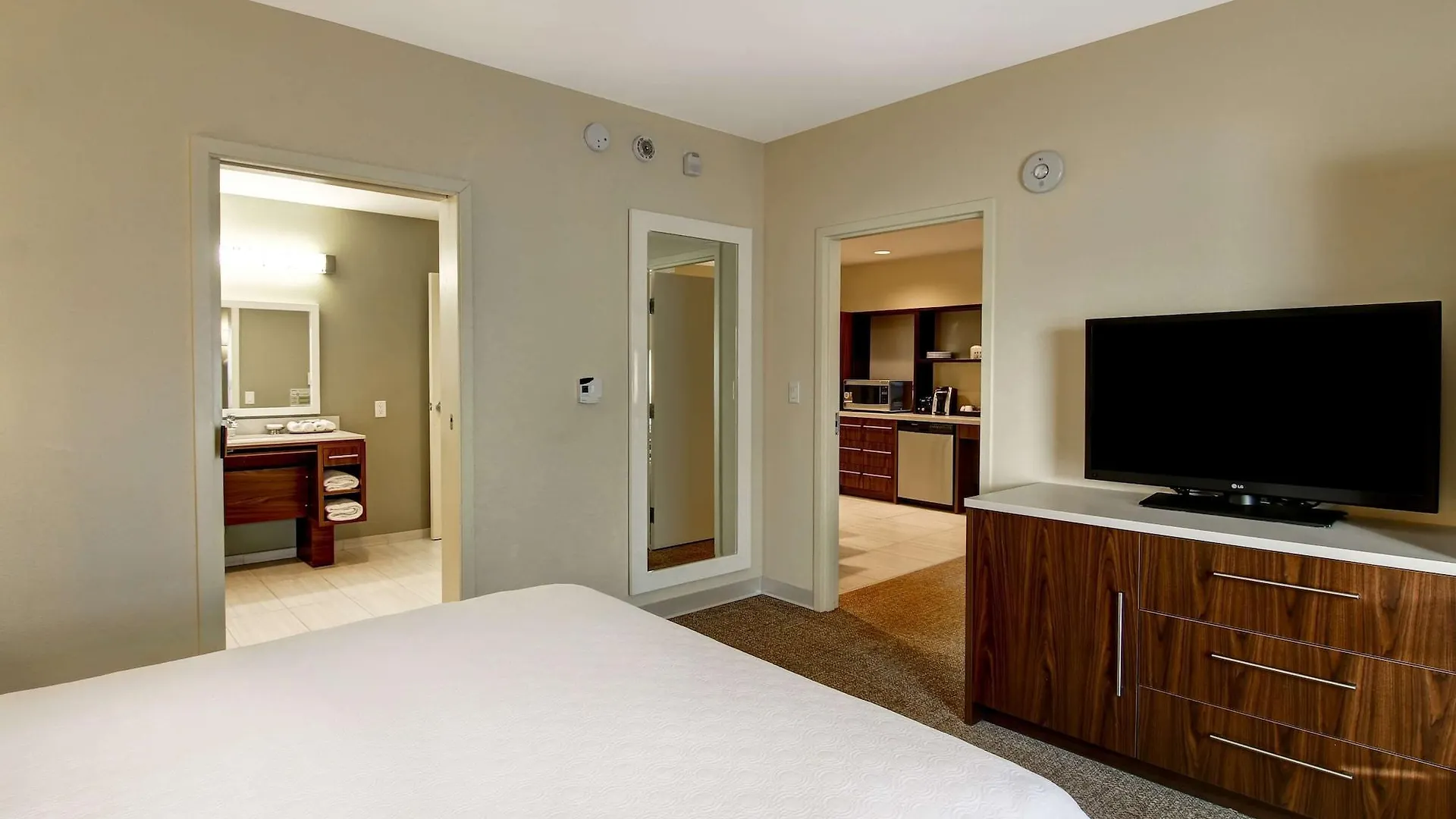 Home2 Suites By Hilton West Edmonton